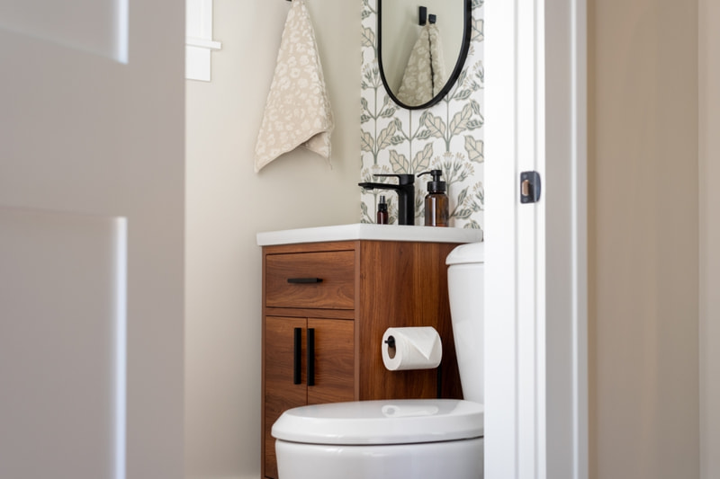 Small bathroom with wallpaper